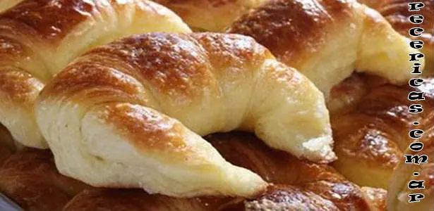 Receta medialunas caseras ( paso a paso con imagenes )