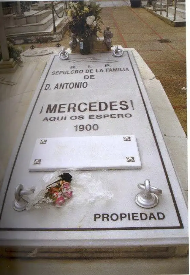 Lapidas de humor negro