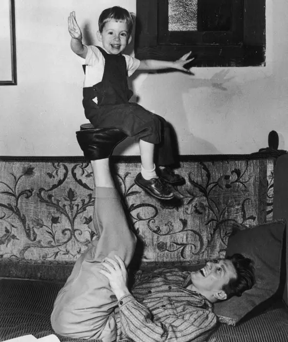 Kirk Douglas cumplió 100 pirulos - Homenaje