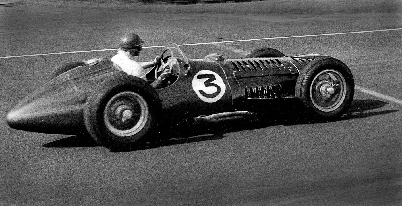 1953