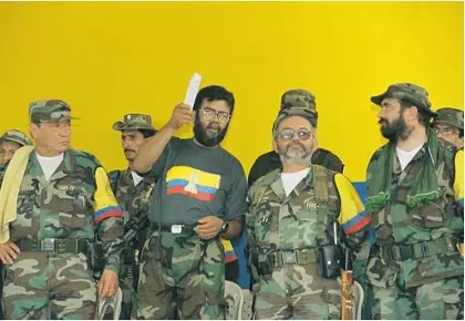 5 jefes guerrilleros se rehúsan a desmovilizarse