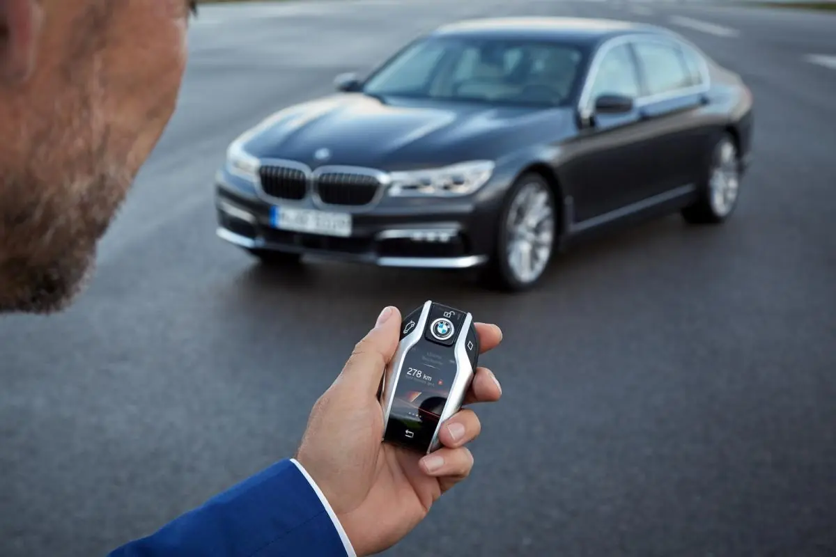 con 400cv y tres turbos asi es el nuevo Bmw serie 7 (2016)