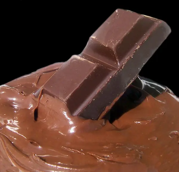 útil técnica de chocolate y fresas