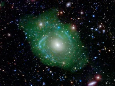 Descubren una galaxia tipo 'Frankenstein'