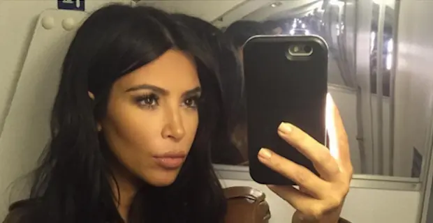 Las personas que se toman selfies no son tan atractivas