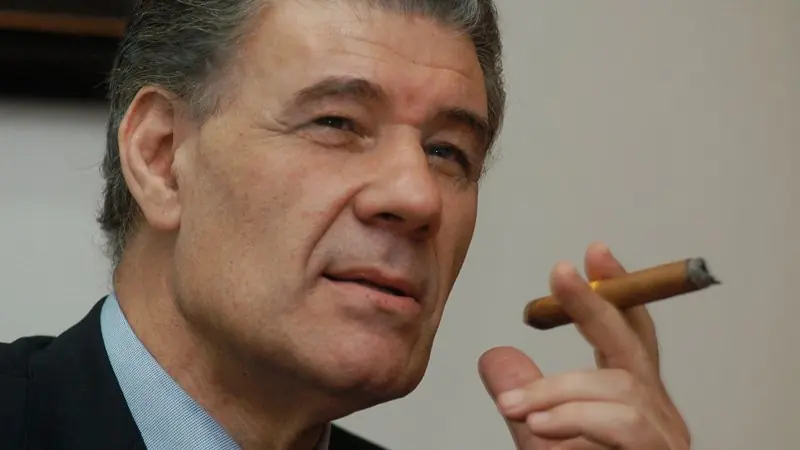 Infinitive war versión Argenta