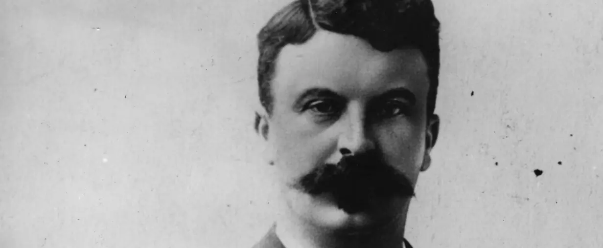 guy de maupassant biography