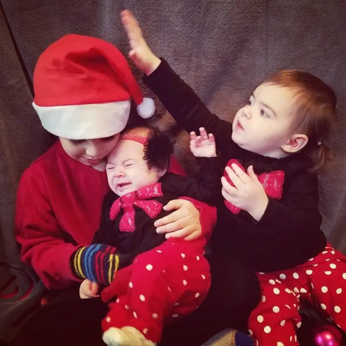 Bebés que arruinaron las fotos navideñas de la mejor manera