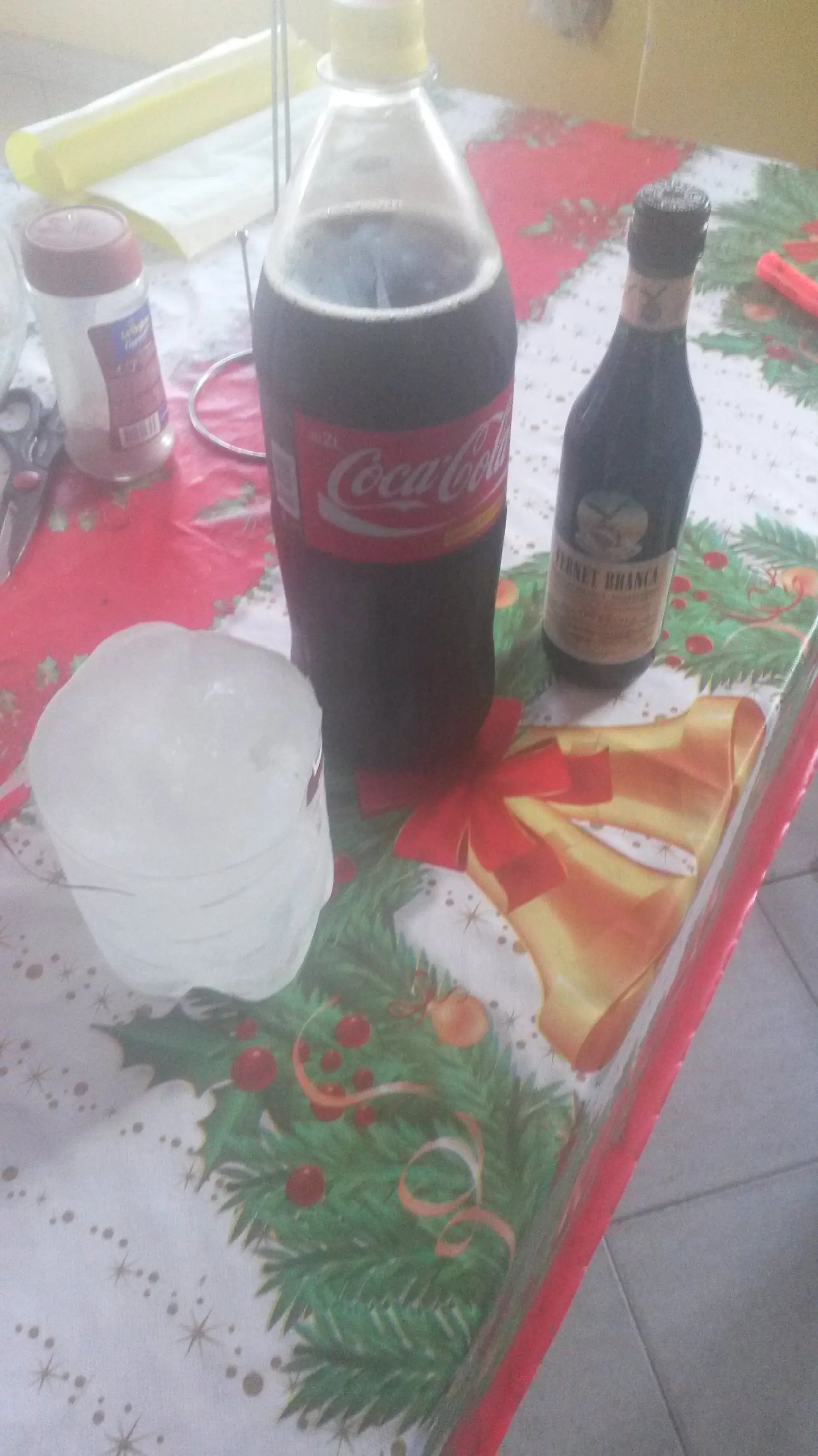 Me prepare un fernet y te lo muestro