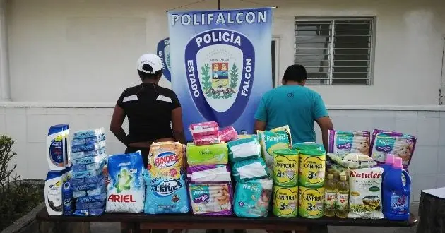 Venezolanos entran rogando a Colombia