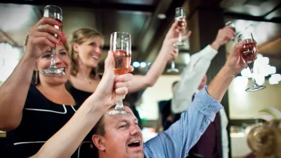 Origen del brindis