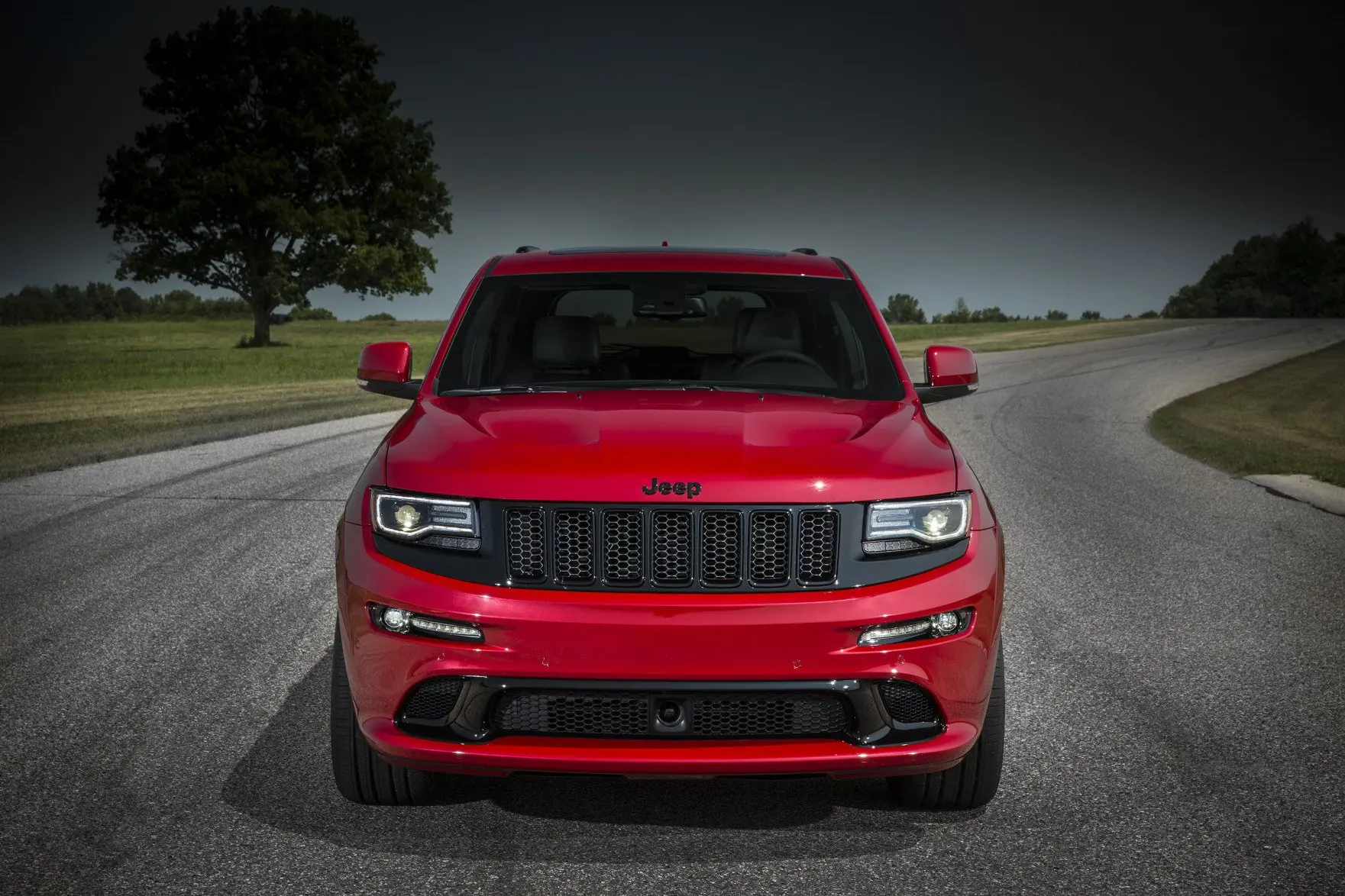 nueva Jeep Grand Cherokee SRT con motor Hemi v8 de 468cv