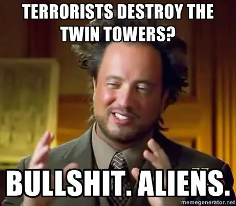 Giorgio Tsoukalos [El tipo de los aliens] En español