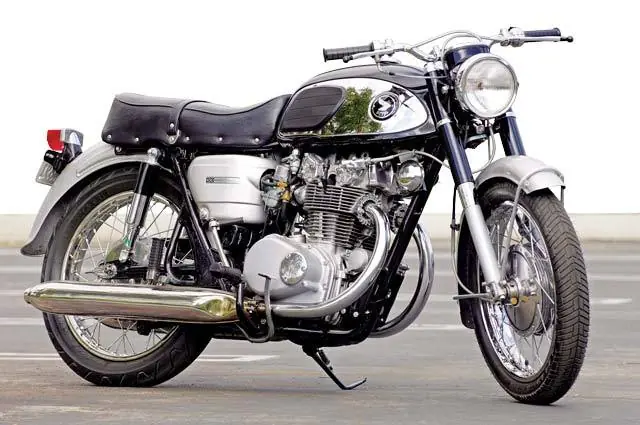 Las 10 motos que marcaron una época (década años ´60) Las 10 motos que marcaron una época (década años ´60)