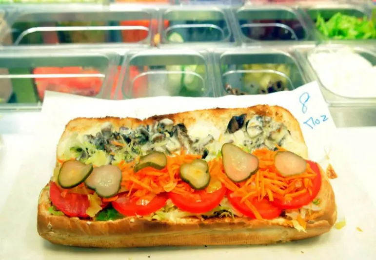 Vzla:Comprar un Sandwich en Subway ahora es para "ricos"