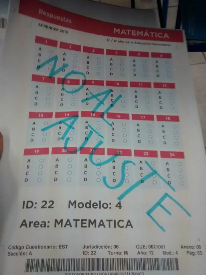 Mensajes que mandaron a Macri los alumnos en los examenes...