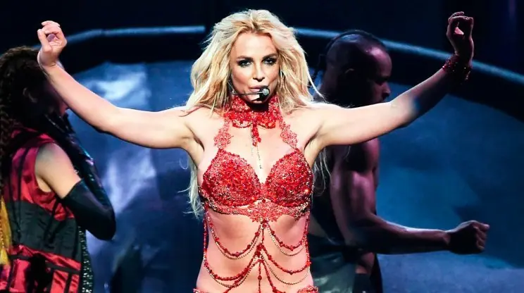 Mataron a Britney Spears y Bob Dylan le dio el pésame