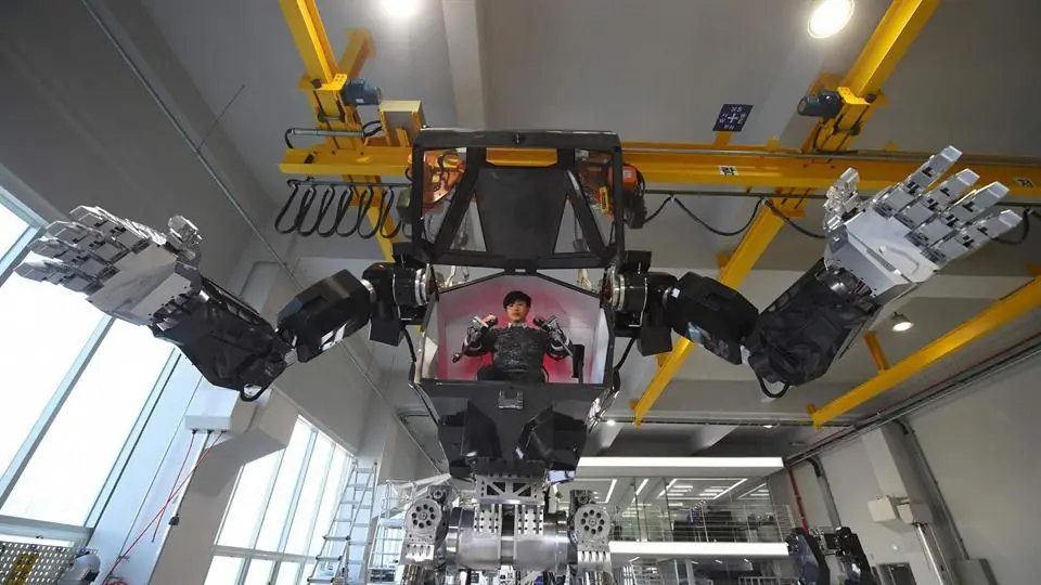 Robot gigante estilo Avatar o Aliens
