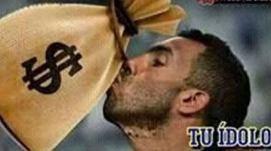 Los memes de la partida de Tevez a China