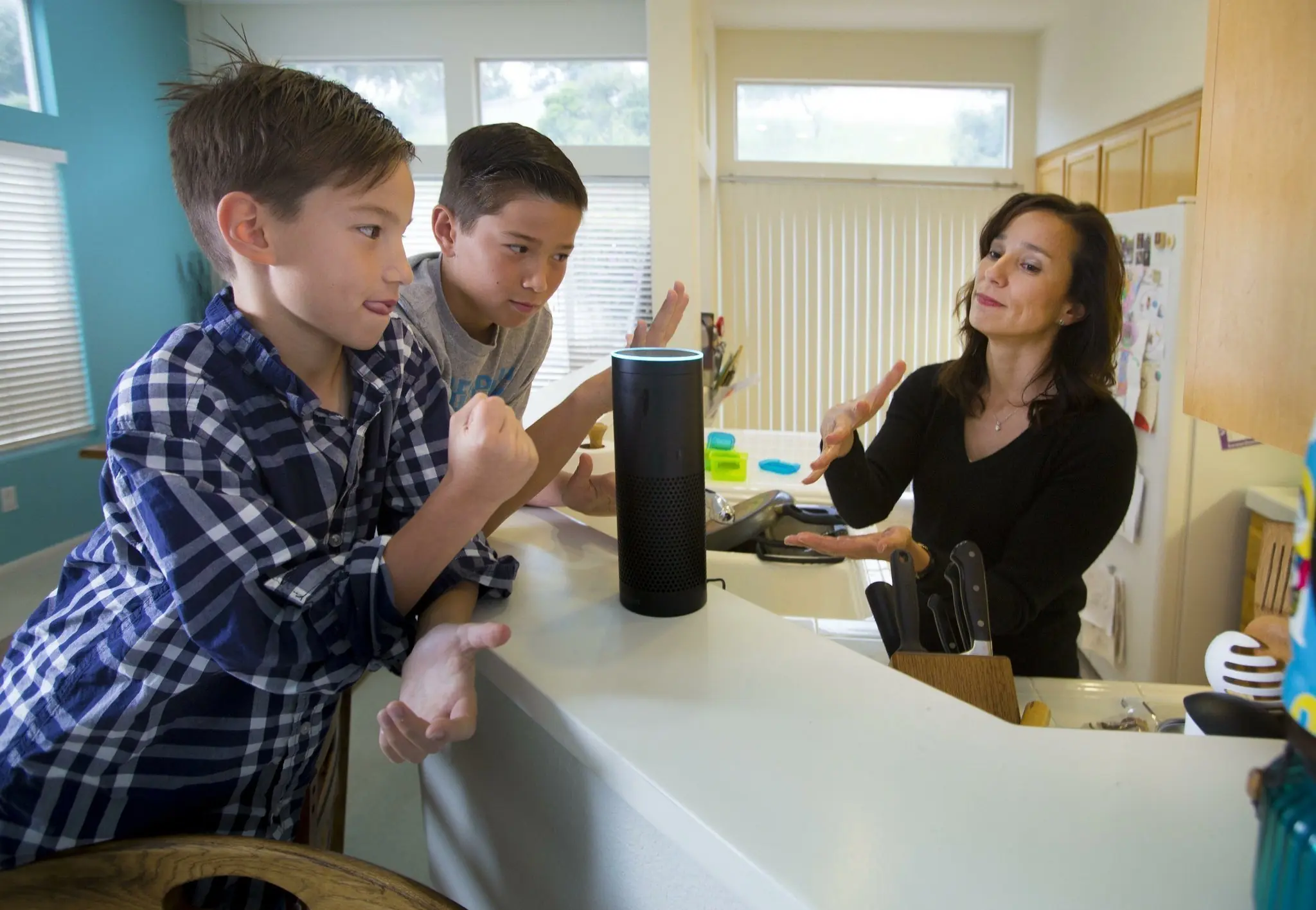 Alexa de Amazon "recomienda" pornografía a un niño
