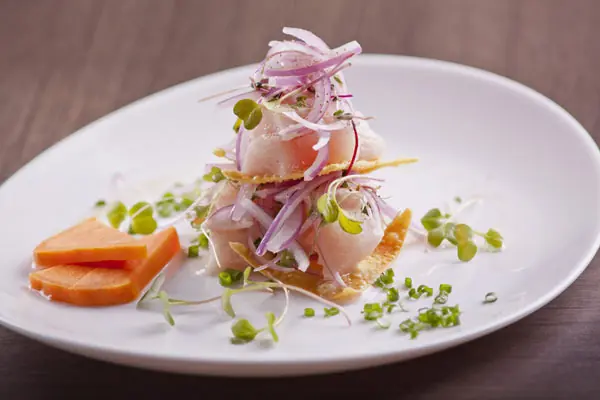 Comida gourmet peruana. Te quieren meter el dedo.
