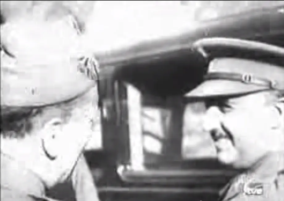 Comunismo y Anarquismo, Rivalidad absurda