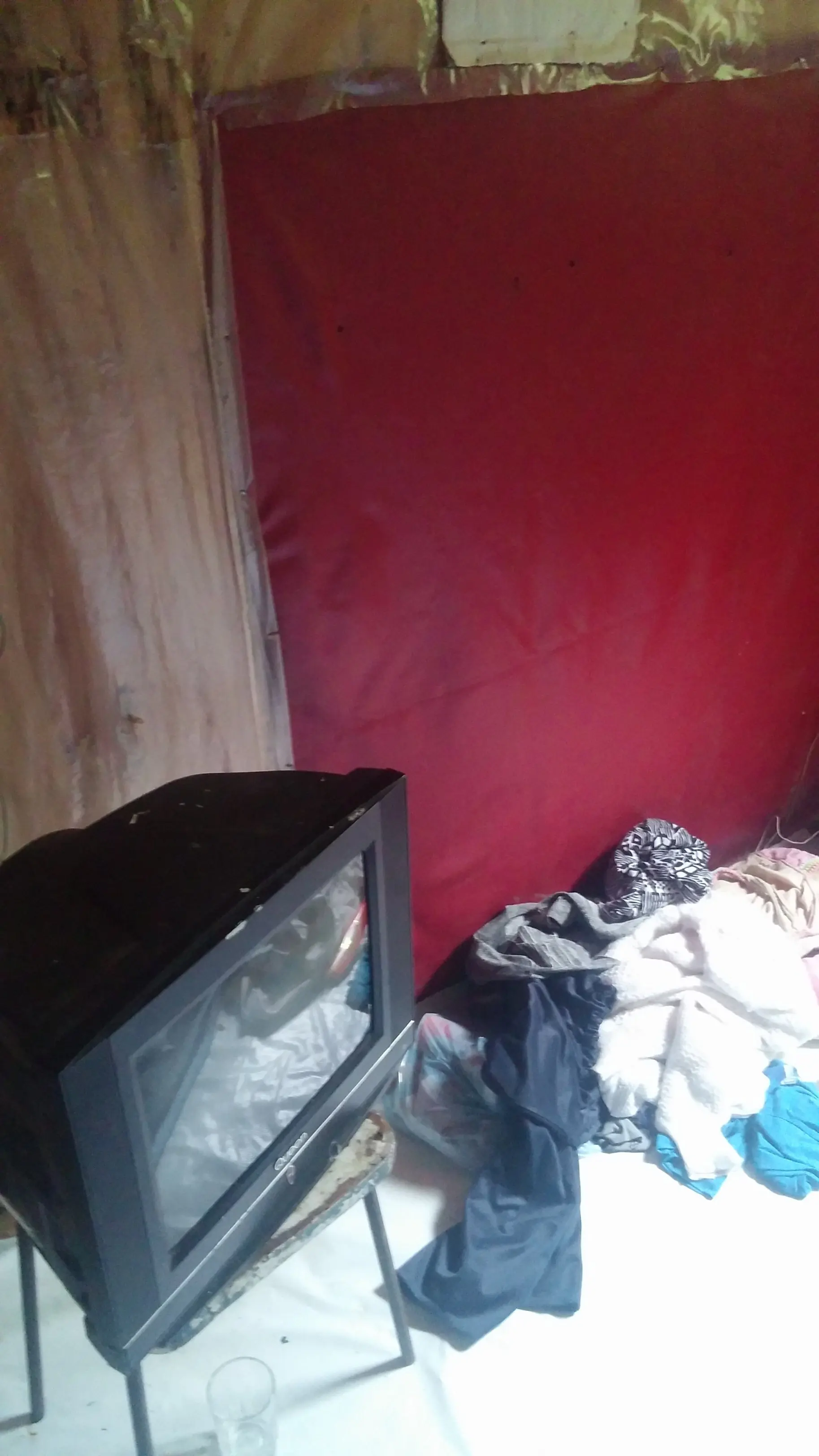 Me mude solo y te lo tromues..