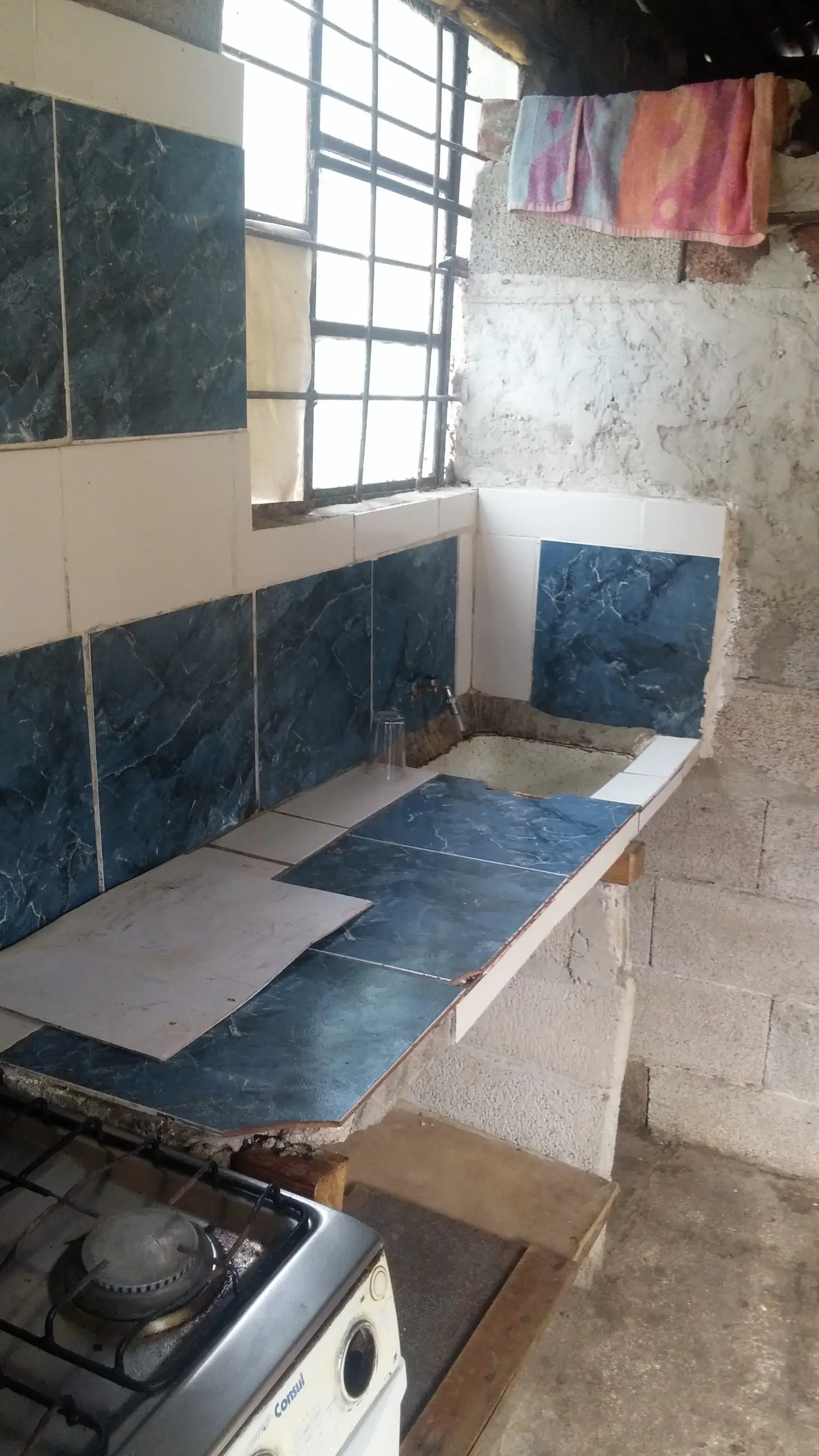 Me mude solo y te lo tromues..