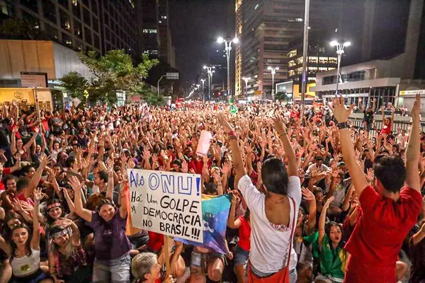 Politizar el malestar: ganar la batalla junto al pueblo