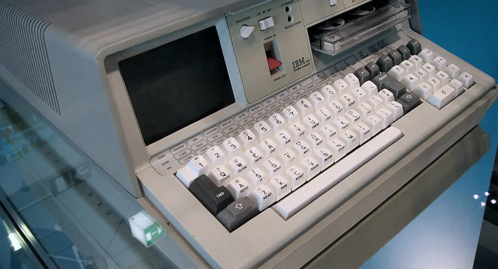 ¡Solo pesa 23 kg! IBM 5100 a 40 años de su lanzamiento...