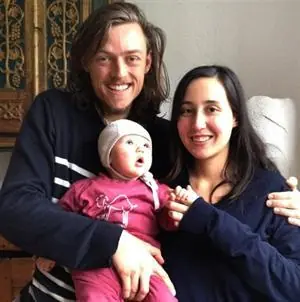 Rebeldes que decidieron vivir sin dinero fuera del sistema