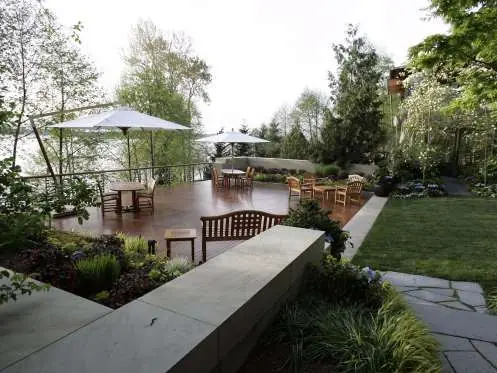 y su mansion