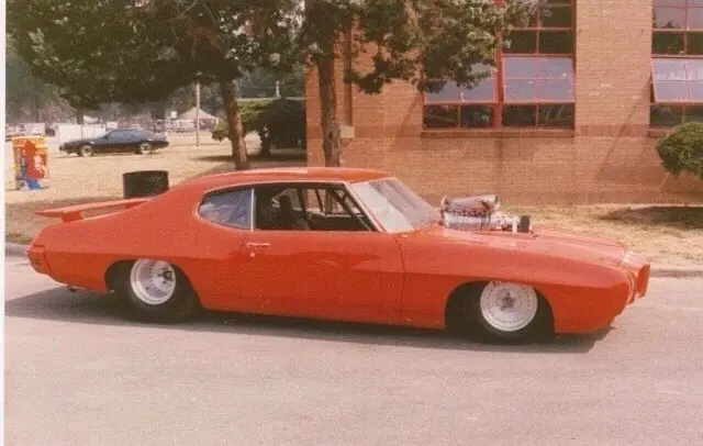 muscle car
