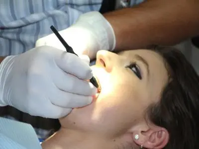 Un fármaco contra el alzhéimer podría acabar con empastes