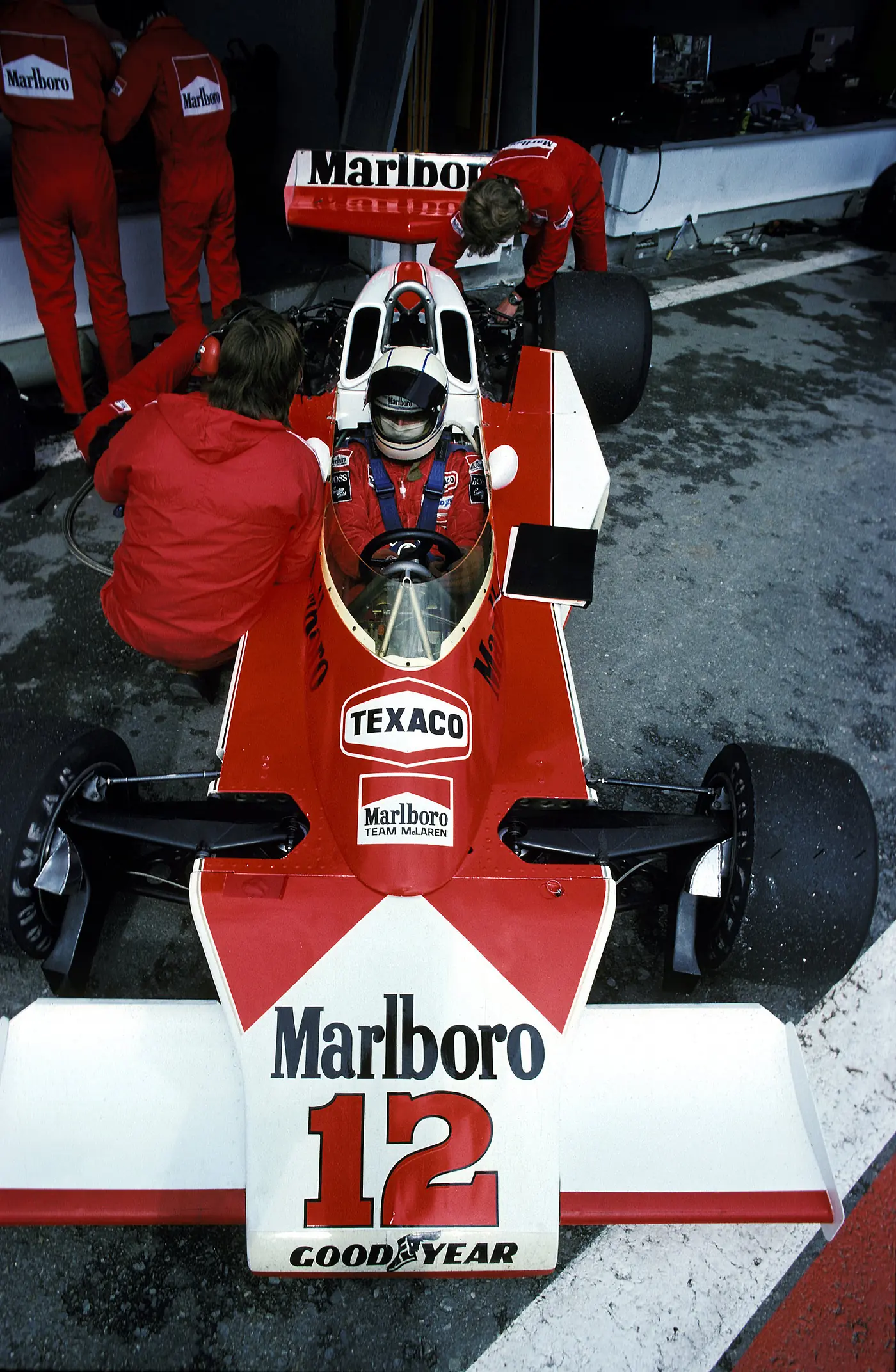 1976
