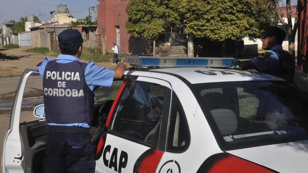 Dos policias fueron detenidos po Dos policias fueron detenidos po