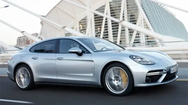 Porsche anuncia la llegada del Boxster, Cayman y Panamera Porsche anuncia la llegada del Boxster, Cayman y Panamera