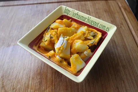 Ensalada de patatas y boquerones