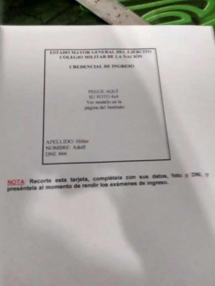 Me voy a inscribir al ejército y te lo tromues