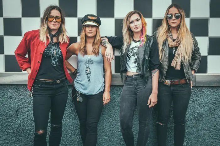 Mujeres y Motocicletas