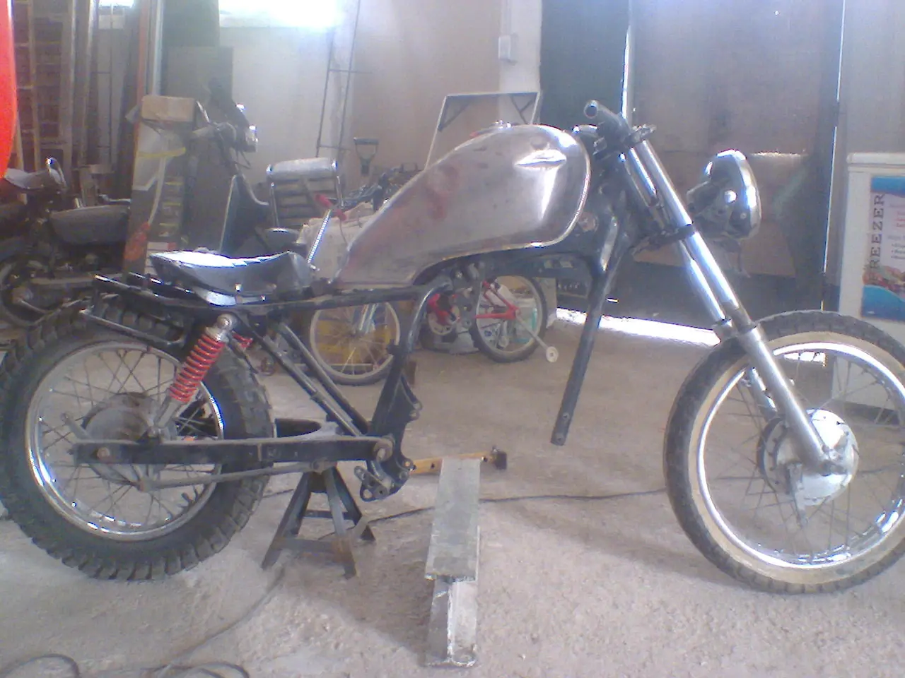 mi CB 250 en proceso de reforma