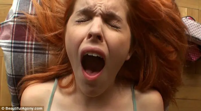Caras Justo En Su Momento De Climax (Apto)