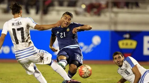 Uruguay goleo 3 a 0 a Argentina por el sudamericano sub 20