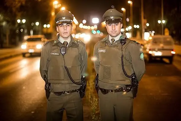 policias