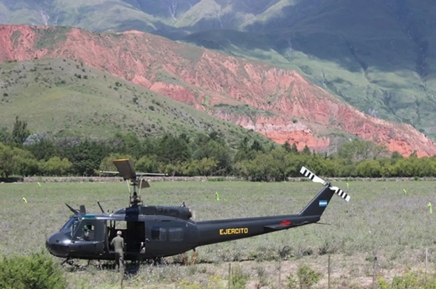 Ejército Argentino continúan realizando tareas de asistencia