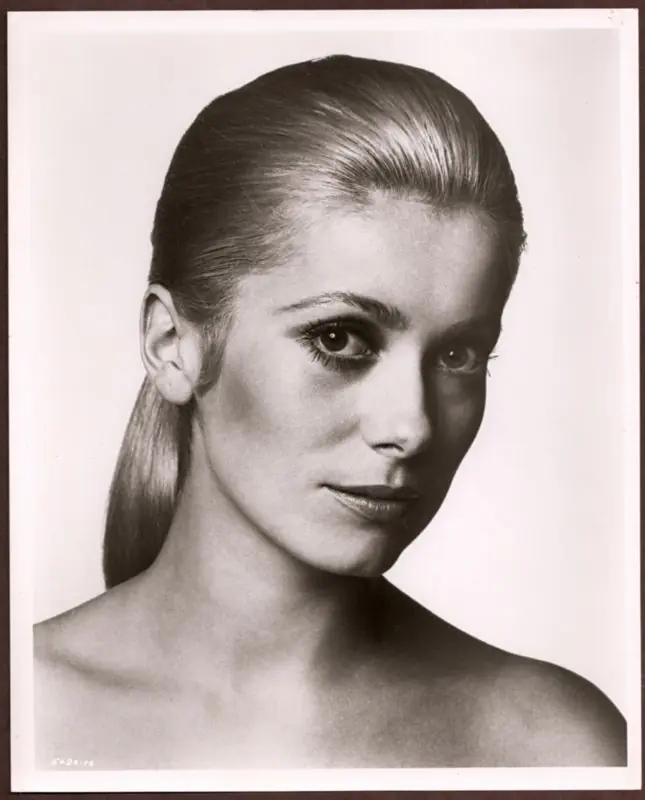 Bella de día y de noche, Catherine Deneuve