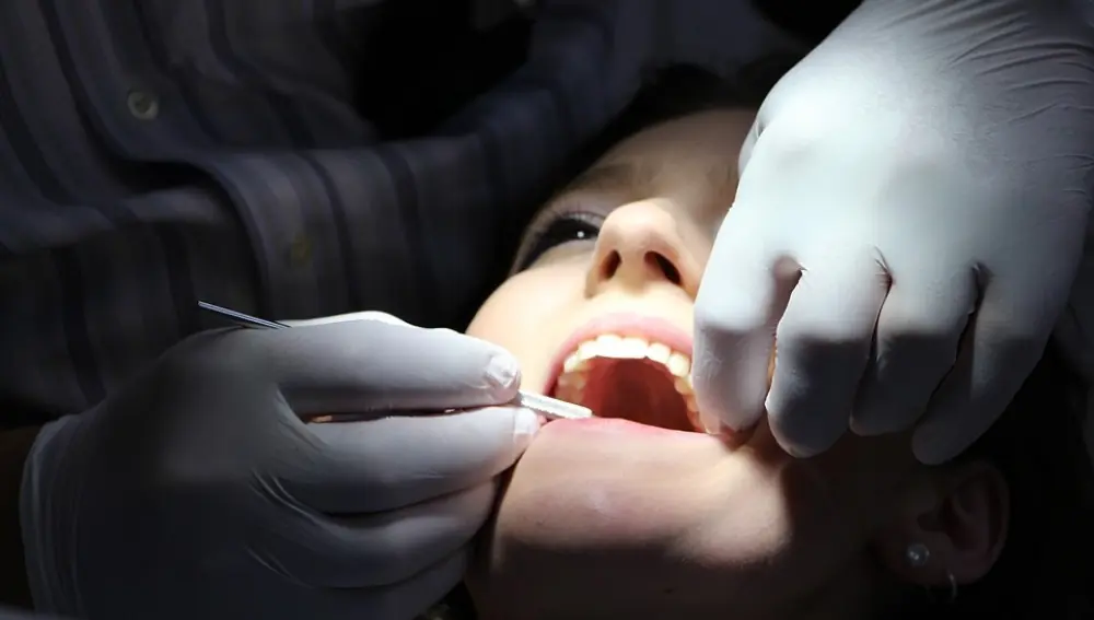 Medicamento para el Alzheimer regenera los dientes