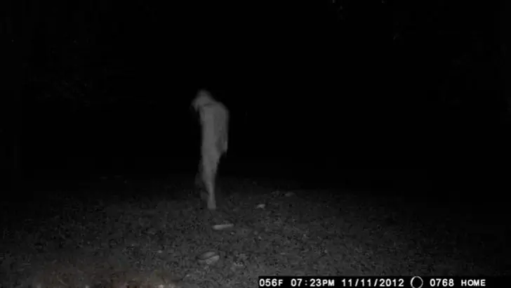 Fotografías que demuestran que los fantasmas SÍ EXISTEN