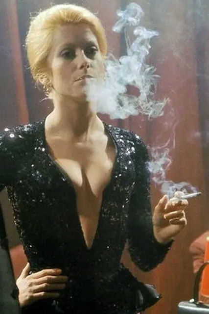 Bella de día y de noche, Catherine Deneuve