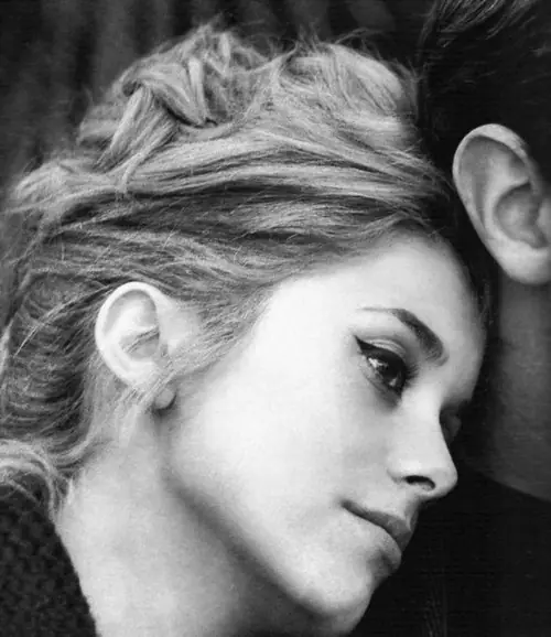 Bella de día y de noche, Catherine Deneuve